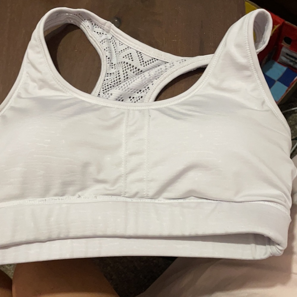 I am selling a white zyia bomber bra size small - Picture 4 of 9